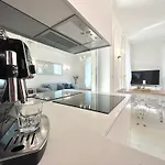 Gianni - Lux. Apt. Roma -5* *