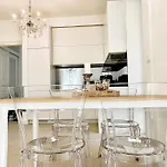 Gianni - Lux. Apt. Roma -5* * Laurana