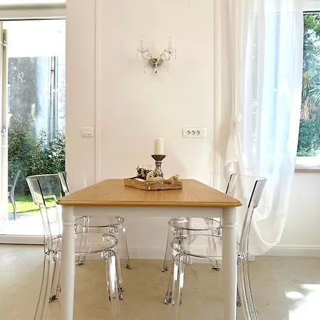 Gianni - Lux. Apt. Roma -5* Apartament Lovran