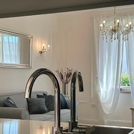 Gianni - Lux. Apt. Roma -5* Apartmán