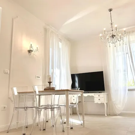 Apartmán Gianni - Lux. Apt. Roma -5* *