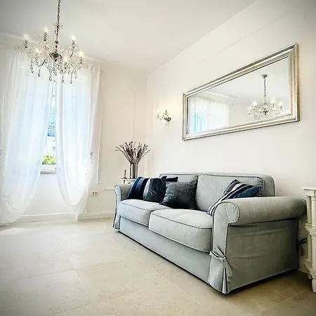 Apartment Gianni - Lux. Apt. Roma -5* Lovran