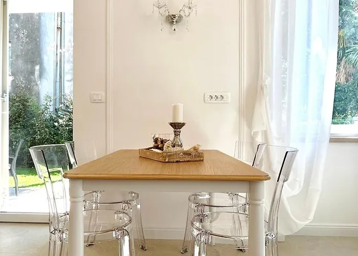 Gianni - Lux. Apt. Roma -5* アパート ロヴラン
