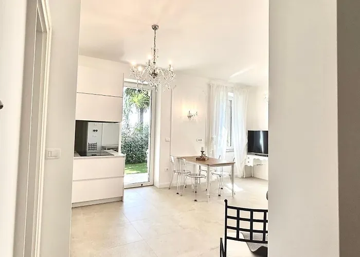 Gianni - Lux. Apt. Roma -5* アパート ロヴラン